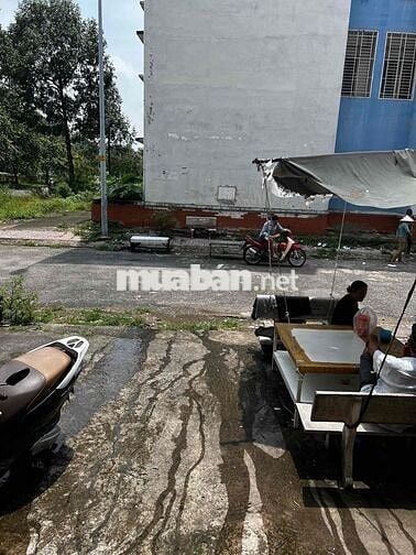 cho thuê căn hộ 2 MT Block B1.3, giá 4,2tr/ tháng