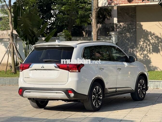 Mitsubishi Outlander Premium 2.0 CVT 2021