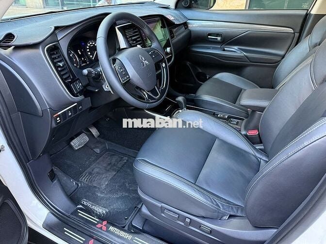 Mitsubishi Outlander Premium 2.0 CVT 2021