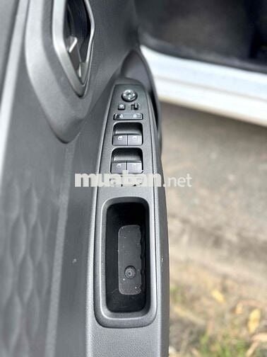 Hyundai Grand i10 2024 - 20000 km