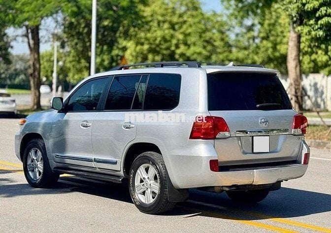 Toyota Land Cruiser V8 5.7 dki 12/2015