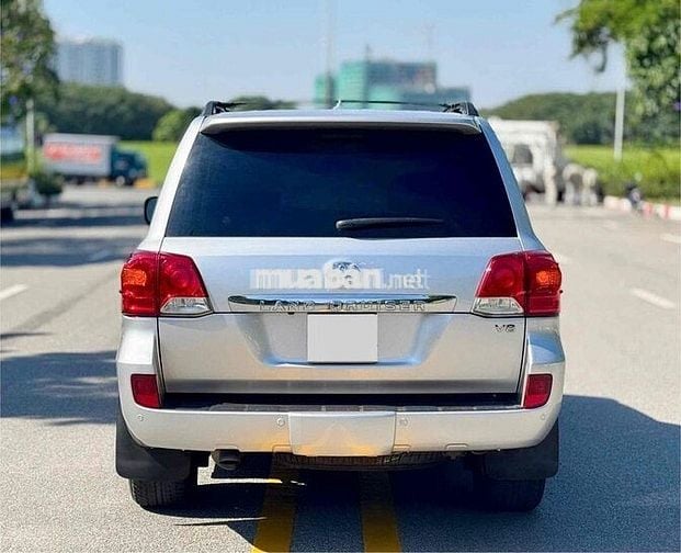 Toyota Land Cruiser V8 5.7 dki 12/2015