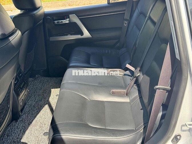 Toyota Land Cruiser V8 5.7 dki 12/2015