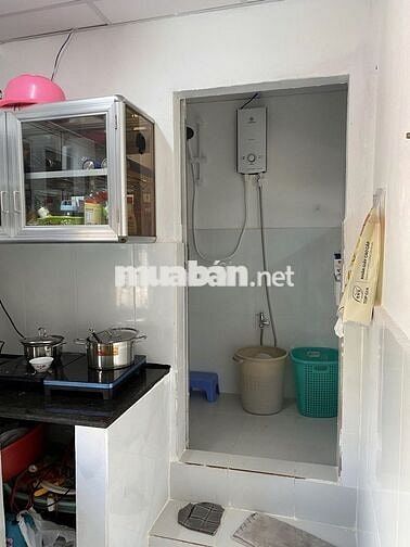 Bán nhà hẻm 1697, 40m2, 02 phòng ngủ. Hẻm cao không ngập nước.