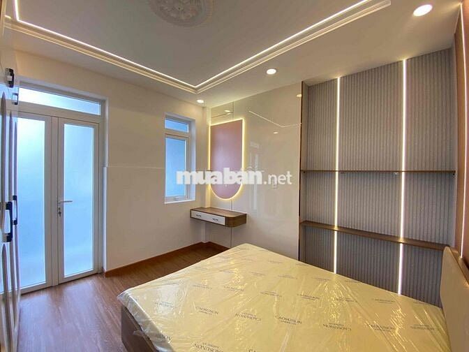 Lên Sóng Em Bé Siêu Phẩm Mới Xây 100% Xe Hơi Đậu Trước Nhà