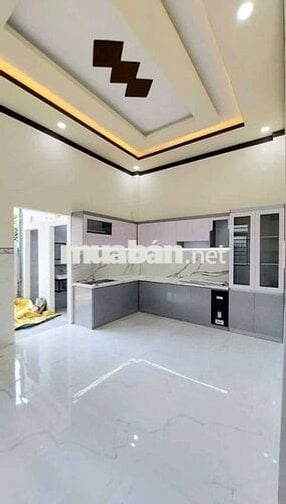 Bán nhà cấp 4 sổ hồng riêng, dt 100m2, ngay chợ Bờ Ngựa giá 705triệu