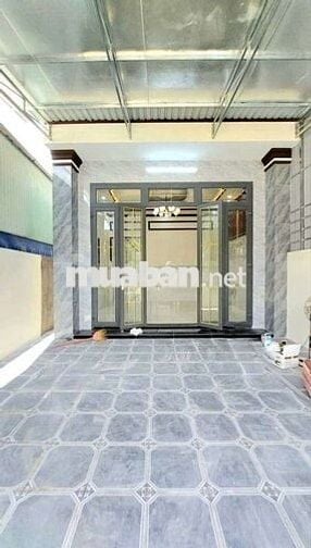 Bán nhà cấp 4 sổ hồng riêng, dt 100m2, ngay chợ Bờ Ngựa giá 705triệu