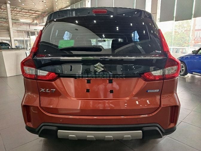 Suzuki XL7 Hybrid 2025 màu cam