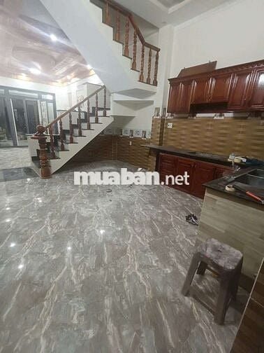 Cho thuể nhà vừa ở. Vừa làm văn phòng