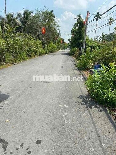 NHÀ EM NGỘP NGÂN HÀNG CẦN RA GẤP