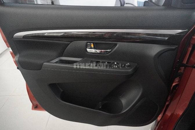 Suzuki XL7 Hybrid 2025 màu cam