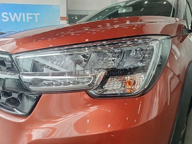 Suzuki XL7 Hybrid 2025 màu cam