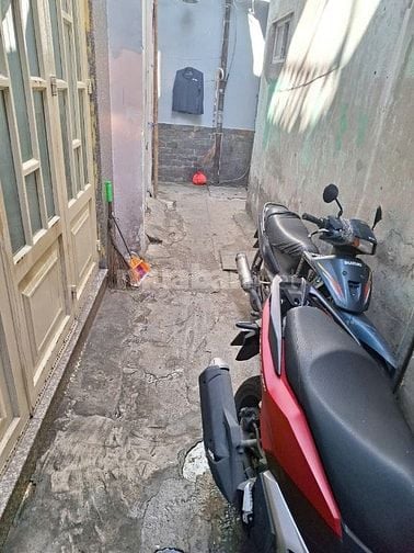 Bán nhà về quê sống với ba mẹ tân bình