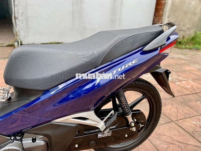 Honda FUTURE 125Fi LED 2024 odo 8.000Km hs cầm tay
