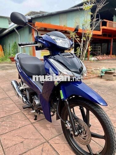Honda FUTURE 125Fi LED 2024 odo 8.000Km hs cầm tay