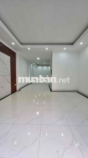 LẠC LONG QUÂN – VỊ TRÍ KINH DOANH HIẾM  – THANG MÁY – Ở/CHO THUÊ