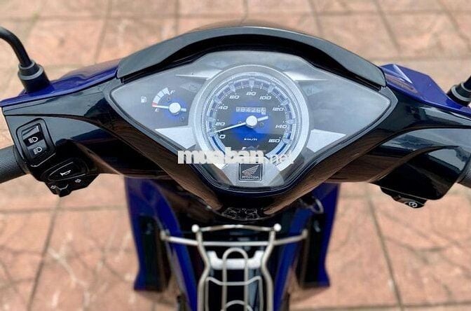 Honda FUTURE 125Fi LED 2024 odo 8.000Km hs cầm tay
