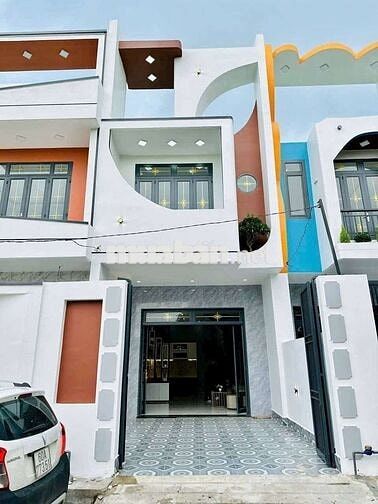 Bán Nhà SHR - Gần Chợ Hưng Long..DT 99mv...Dãy 3 Căn Vừa Xây Xong.