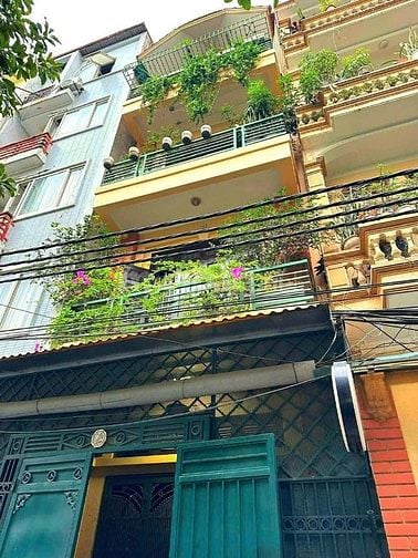 Bán nhà riêng 66m2 ở Thái Hà,lô góc 3thoáng,phân lô oto đỗ cổng,18.2tỷ