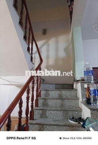 Nhà thuê 4×16 lầu suốt có 3pn. Đường lại Hùng Cường vào 2/ ngắn.