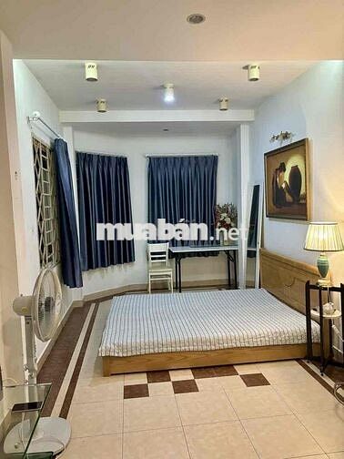 Cho thuê nhà 4 lầu Hồ Biểu Chánh, nội thất đầy đủ, hẻm rộng 2 mặt tiền