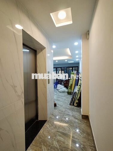 CHO THUÊ NHÀ MT CỐNG QUỲNH Q1 5 LẦU THANG MÁY ĐẦY ĐỦ
