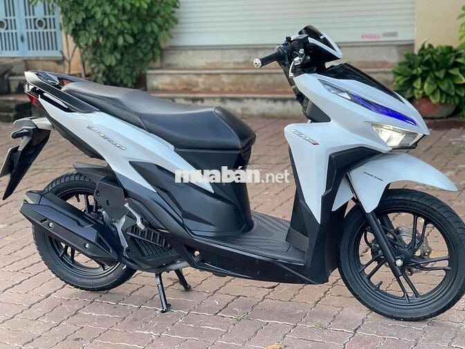 Bán xe Vario 125 2021 màu trắng xe zin đẹp leng