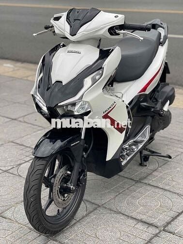 Bán xe AB 125 2021 màu trắng đen xe zin sạch đẹp
