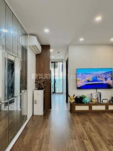 nhà 4 tầng 10 phòng.4,5x16m.HDT 50tr/tháng. Đường nhựa 8m sát mặt tiền