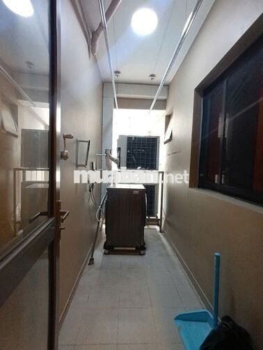 Căn góc 3PN full nội thất view hồ bơi,sông Bến Nghé,Bitexco,3p qua Q.1