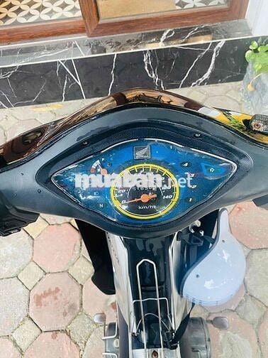 Xe Wave 100 giấy tờ đầy đủ đã thay vỏ đẹp máy êm