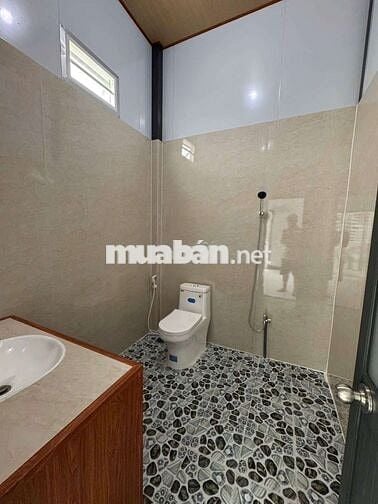 CHO THUÊ NHÀ TRỆT RỘNG DTSD 210M2 TRỤC CHÍNH TRƯƠNG VĨNH NGUYÊN 8TR