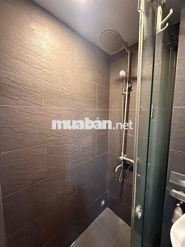 Cho thuê căn hộ duplex mặt tiền Điện Biên Phủ giáp Quận 1