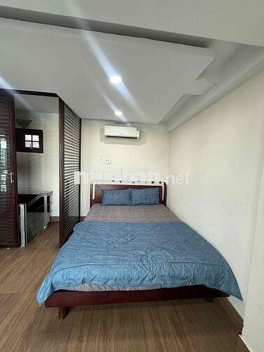 Cho thuê căn hộ duplex mặt tiền Điện Biên Phủ giáp Quận 1