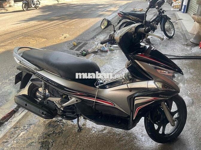 do nhu cầu không sử dụng nên mình cần bán