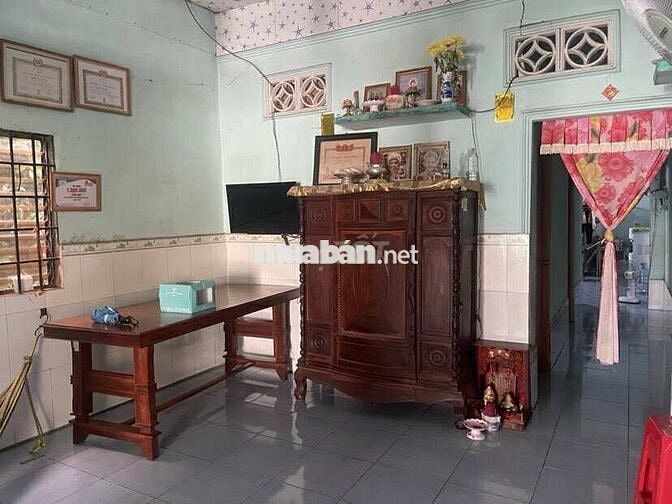 BÁN NHÀ CẤP 4, KP THẮNG LỢI 2 ,GẦN TRƯỜNG HỌC LÊ QUÝ ĐÔN.GIÁ 3,5 TỶ TL