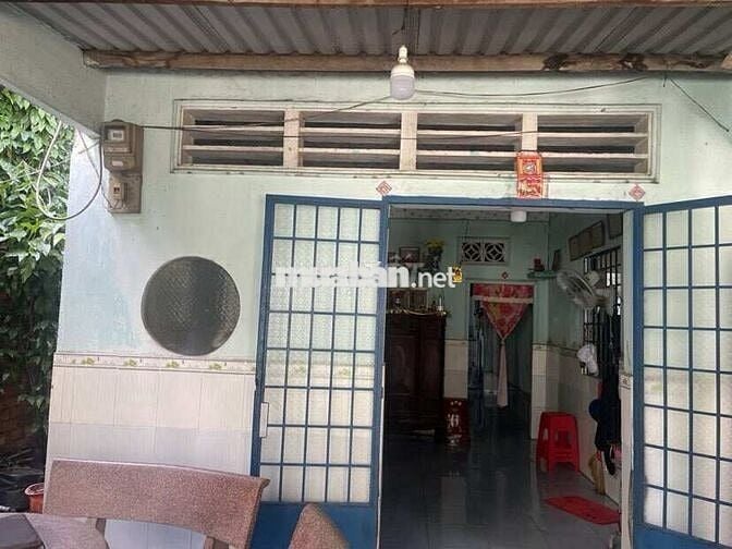 BÁN NHÀ CẤP 4, KP THẮNG LỢI 2 ,GẦN TRƯỜNG HỌC LÊ QUÝ ĐÔN.GIÁ 3,5 TỶ TL