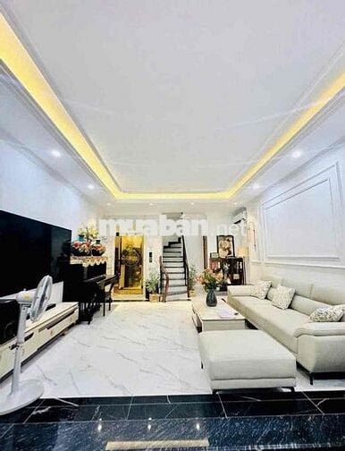 bán nhà 5 tầng Thang máy Tây Mỗ, 40m x 3 Pn, gần ô tô, ngõ nông