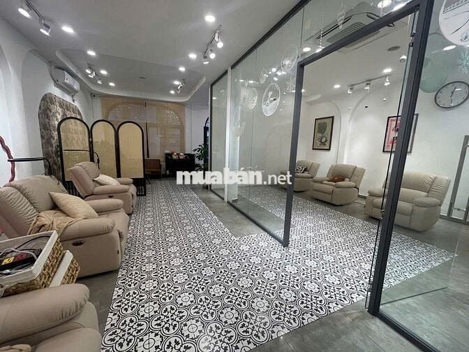 Hot! Villa thiết kế không gian mở 4P dtsd 300m² , có gara, 😍