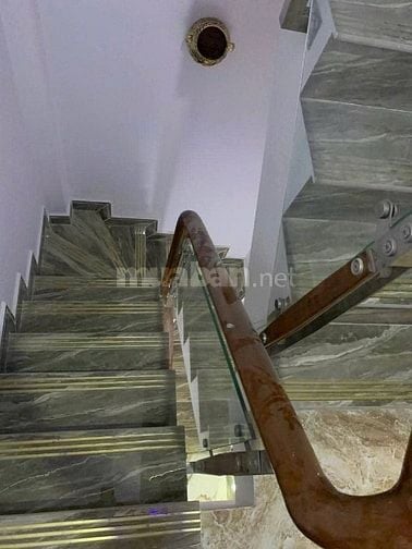 Nhà thuê mặt tiền 290A Lý Thái Tổ (20m2) 4 tầng (2pn - 3wc) - Quận 3