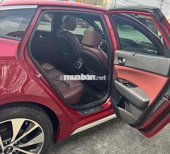 Kia Optima 2016 2.4 GT Line - 85000 km