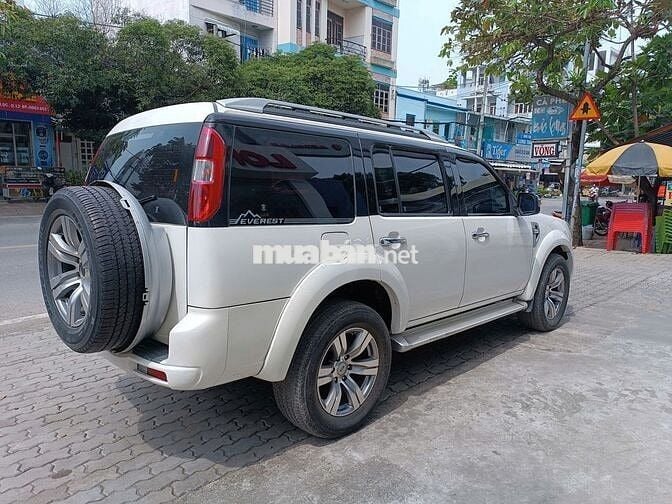 Ford Everest 2011 2.5L 4x2 AT - 91000 km