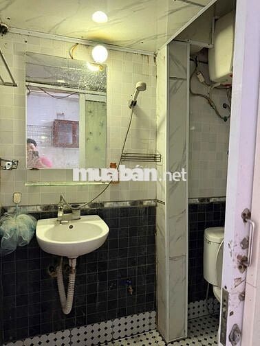 CHÍNH CHỦ - BÁN NHÀ - TẬP THỂ C1 QUỲNH MAI - 55M - NGUYÊN BẢN