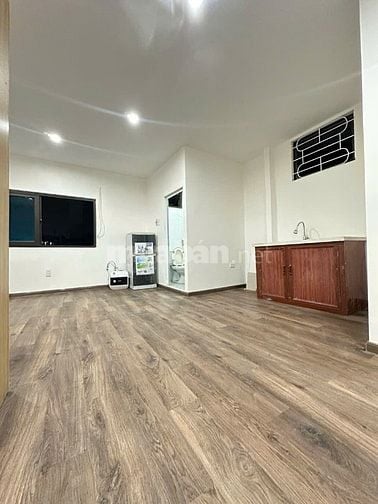 cho thuê phòng trọ 40 m vuông , 1 ngủ 1 khách 