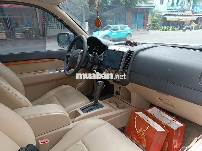 Ford Everest 2011 2.5L 4x2 AT - 91000 km