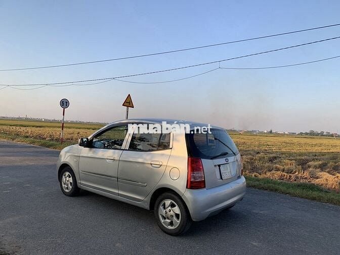 Kia Morning Số sàn Bạc 5 chỗ