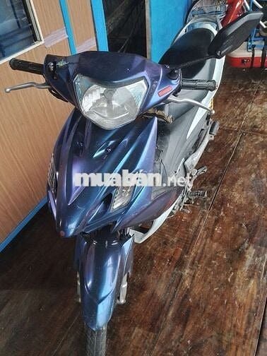 Mình đang kẹt tiền nên chia lại xe đang đi luôn.