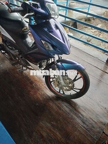 Mình đang kẹt tiền nên chia lại xe đang đi luôn.