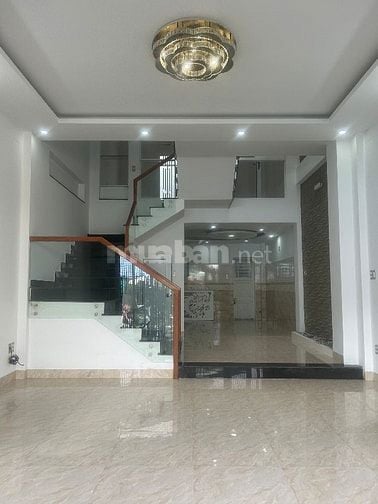 Gia đình cần bán nhà 3 tầng 3 mê Mặt tiền gần Hà Huy Tập -Trần Xuân Lê