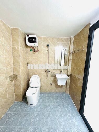 Căn 1N1K 35m² Full Nội Thất – Ban Công Rộng, Cửa Sổ Thoáng – Ở Ngay
